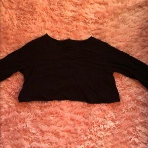 American apperal black flowing crop top